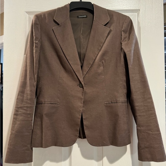 Tahari Jackets & Blazers - Tahari Linen Blend Blazer Size 8